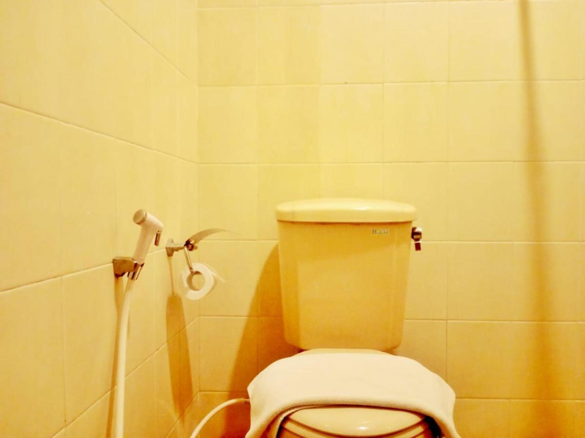 Oyo 90102 Edotel Hotel By Dbest Hospitality Bandung Bagian luar foto