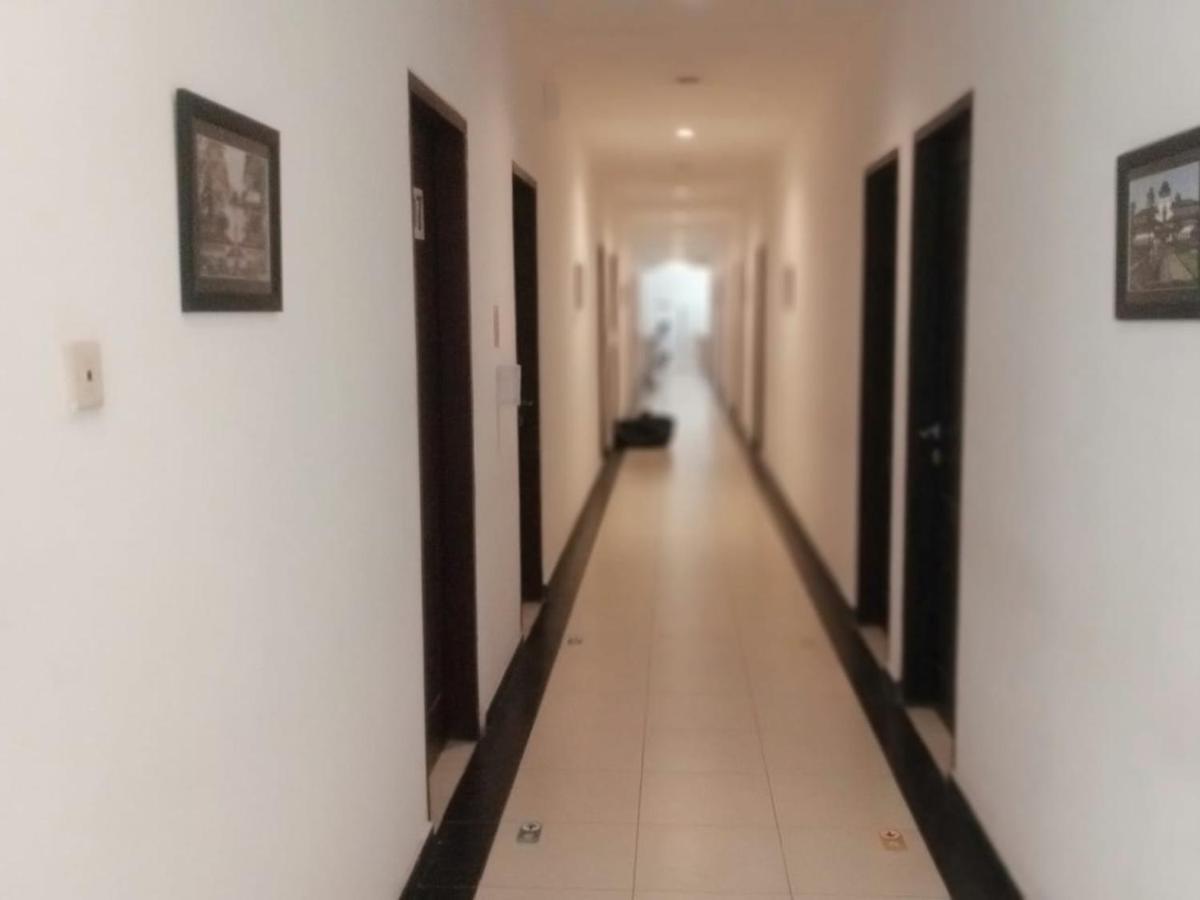 Oyo 90102 Edotel Hotel By Dbest Hospitality Bandung Bagian luar foto